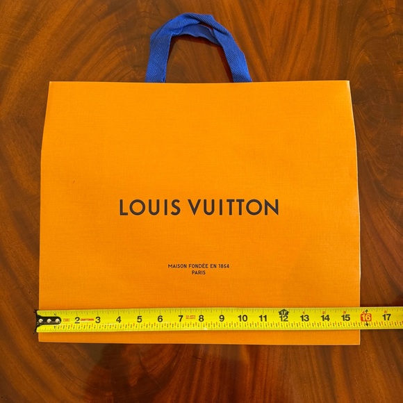 Louis Vuitton Large Shopping Bag - Picture 14 of 16